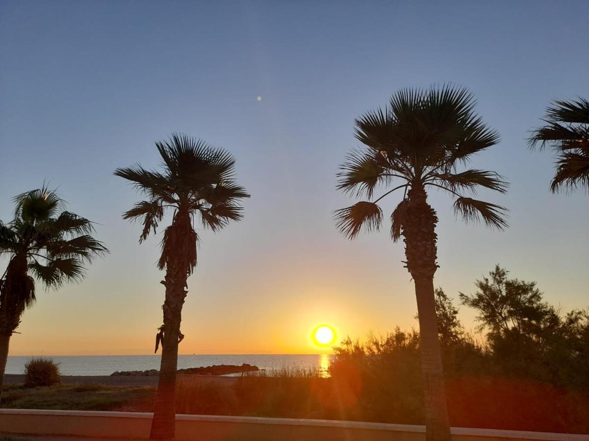 Fantastico Apartamento En Primerisima Linea Playa La Torre  المظهر الخارجي الصورة