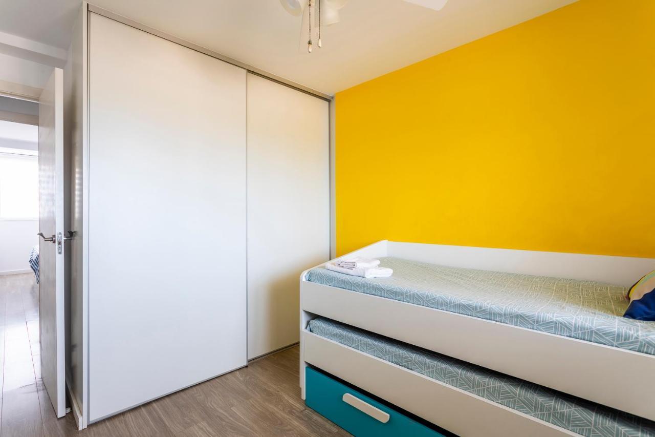 Fantastico Apartamento En Primerisima Linea Playa La Torre  المظهر الخارجي الصورة
