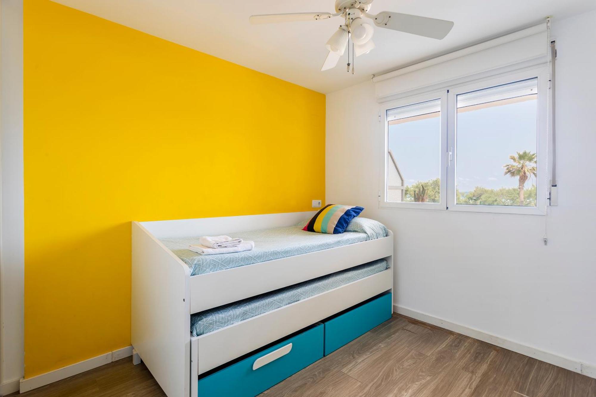 Fantastico Apartamento En Primerisima Linea Playa La Torre  المظهر الخارجي الصورة