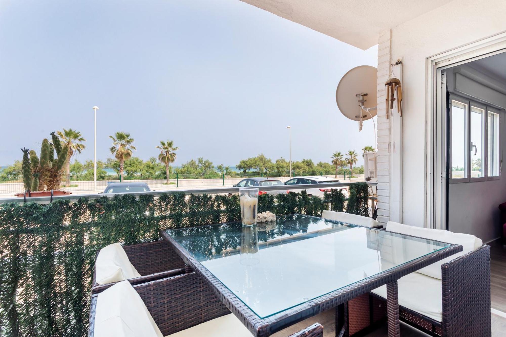 Fantastico Apartamento En Primerisima Linea Playa La Torre  المظهر الخارجي الصورة